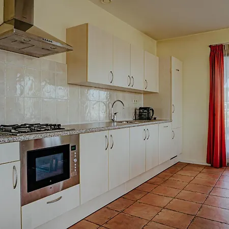 Westergeest Beneden 2 Slaapk 度假居